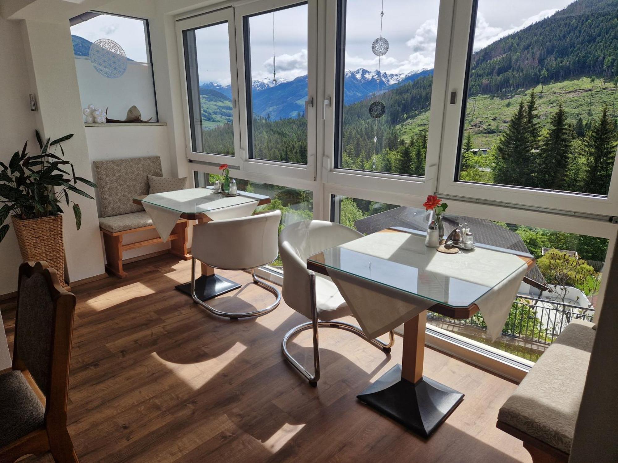 Haus Rupitsch Hotel Winklern  Bagian luar foto